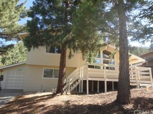 2335 E Canyon Dr, Wrightwood, CA 92397