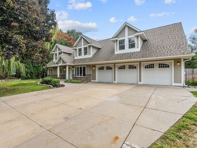 7801 W 86th St, Bloomington, MN, 55438