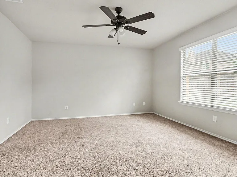 21622 Messara Ct — Photo 10