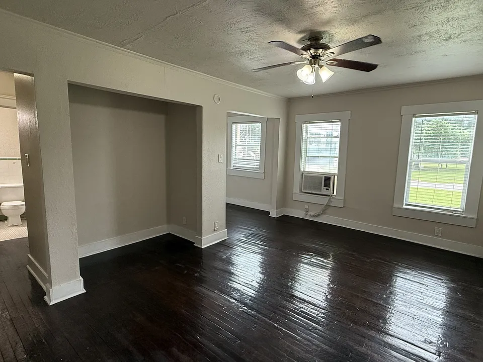 3508 Mosley Ct #7