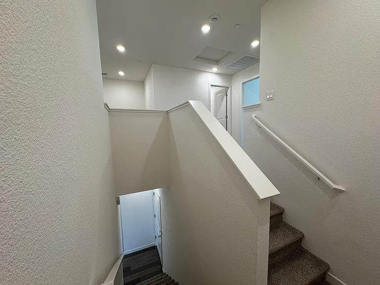 1712 Perfect Day Pl — Photo 9