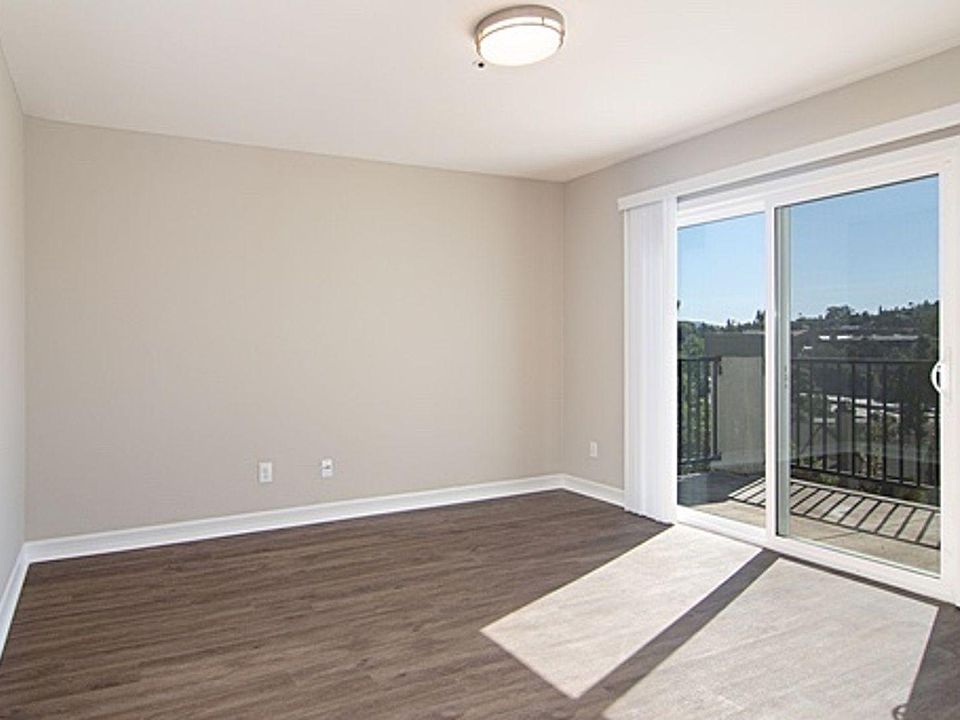 1st image of 7740 Parkway Dr Unit 204