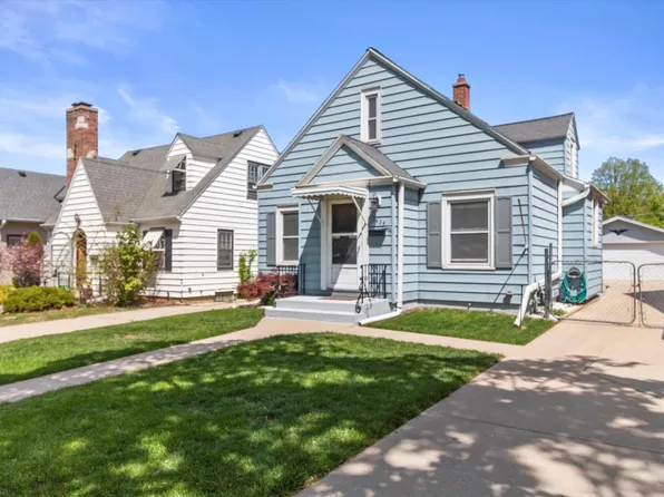 1424 South 88th STREET, West Allis, WI 53214