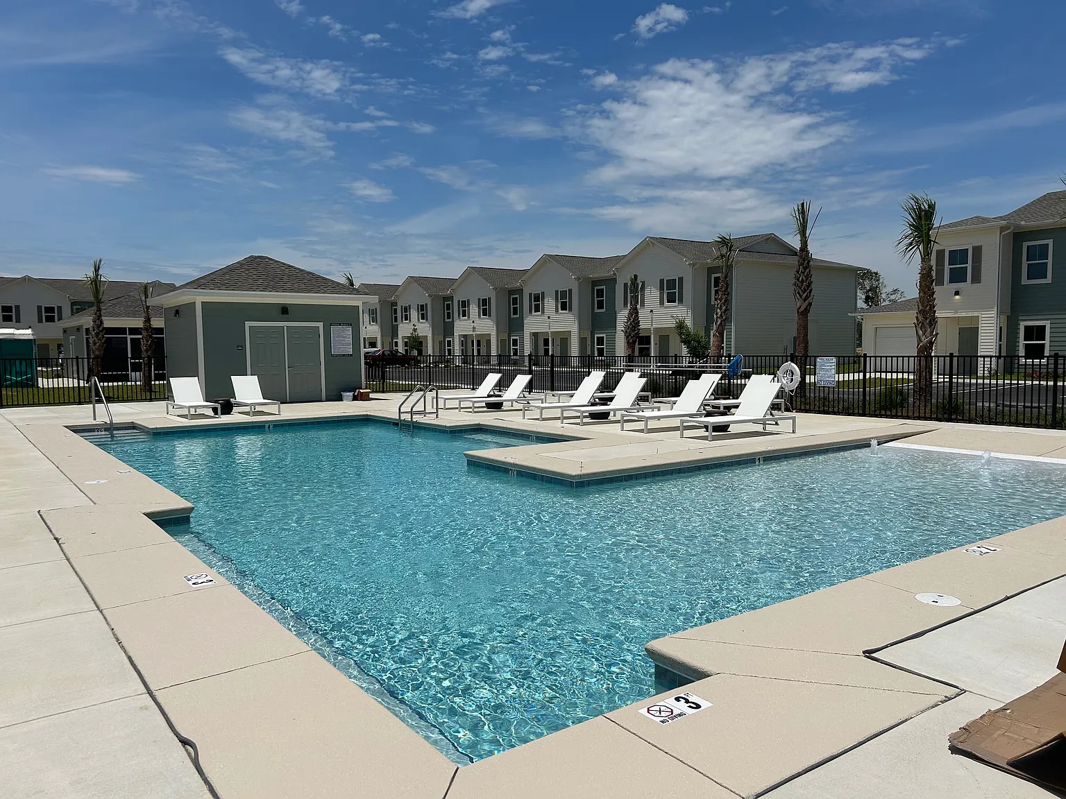 Las Colinas — Photo 2