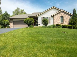 1844 Highridge Rd, Rockford, IL 61108