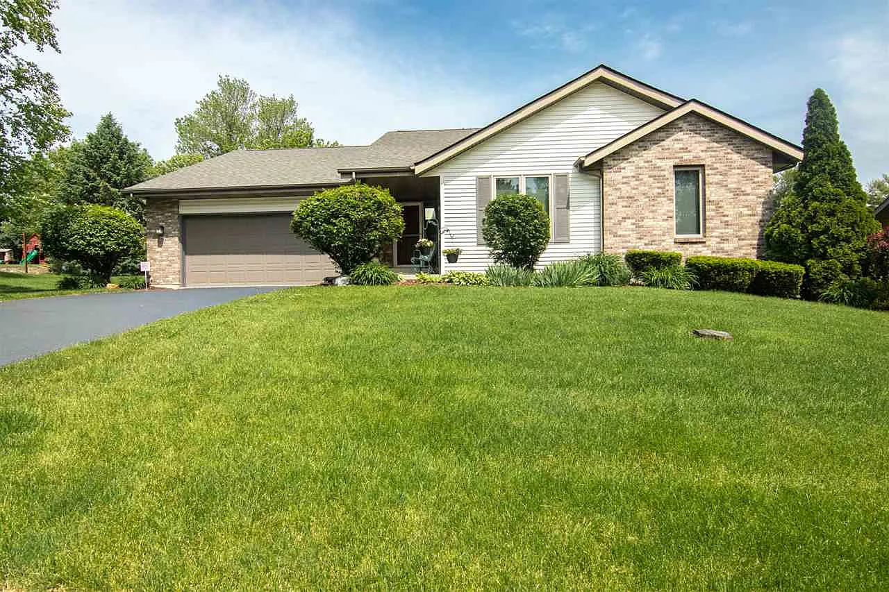 1844 Highridge Rd photo 1