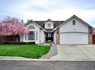 5312 Bristol Way Ct, Yakima, WA 98908