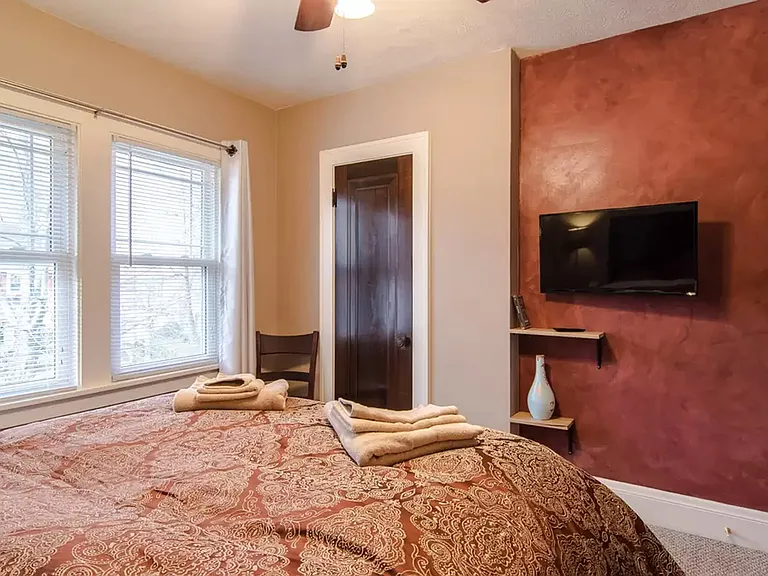 1551 Maple Rd — Photo 16