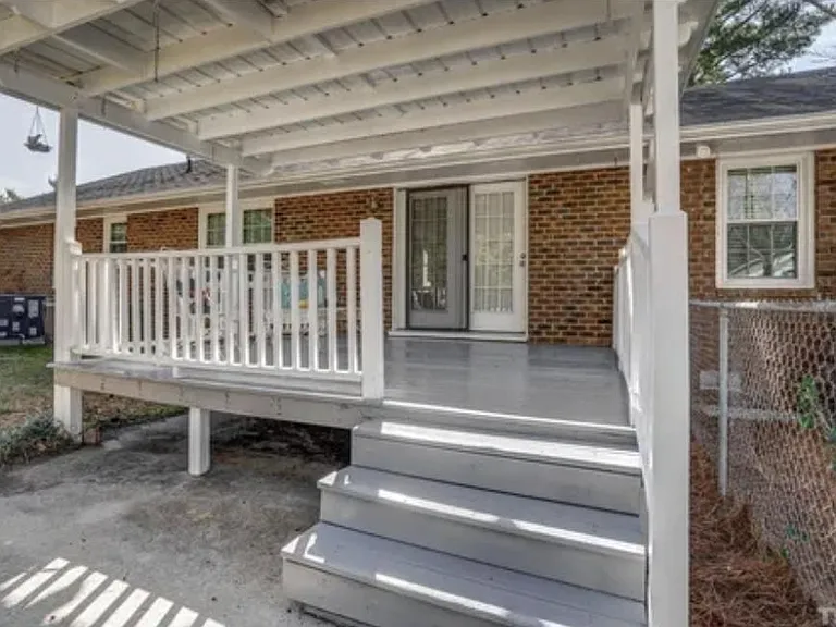1110 Compass Creek Dr — Photo 3