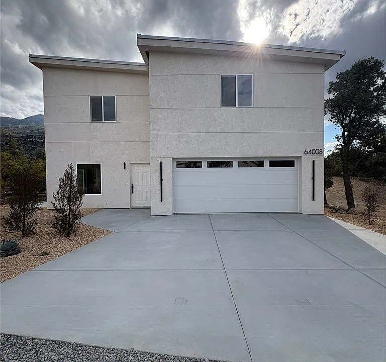 64008 Palm Canyon Dr