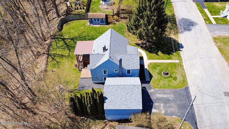2nd image of 207 Frances Street
