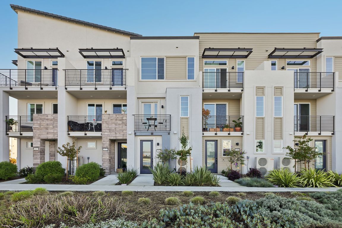 Sentinel Dr-S2411-001.jpg