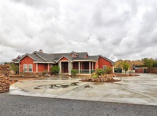 15505 Comanche Rd, Apple Valley, CA 92307