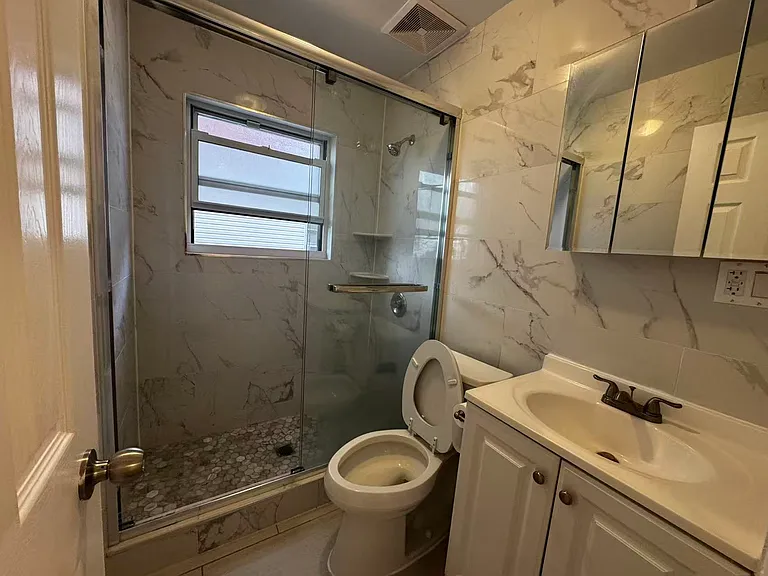 1553 Ohm Ave #1 — Photo 5