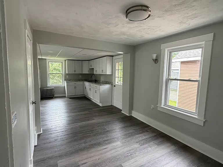 25 Reuter Ave #1 — Photo 2