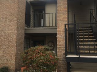 356 W Harwood Rd, Hurst, TX 76054