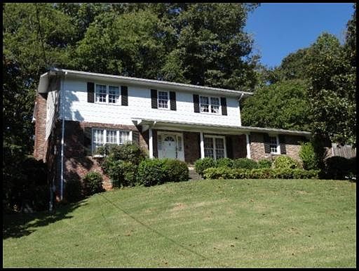 1st image of 627 Woodland Dr