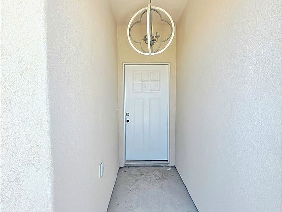 2nd image of 520 Harbor Drive