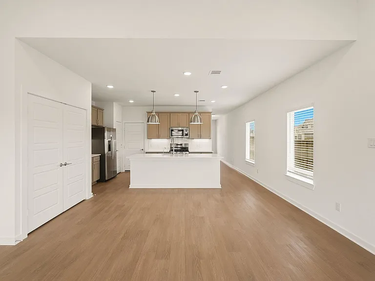 32503 Midsummer Dr — Photo 11