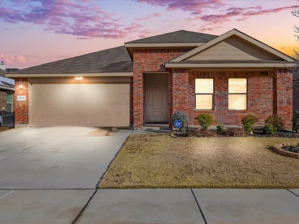 3052 Manu St, Fort Worth, TX 76123