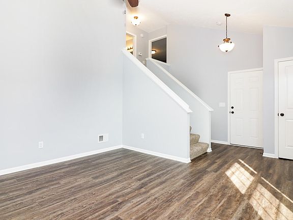 3rd image of 11969 Bush Ct