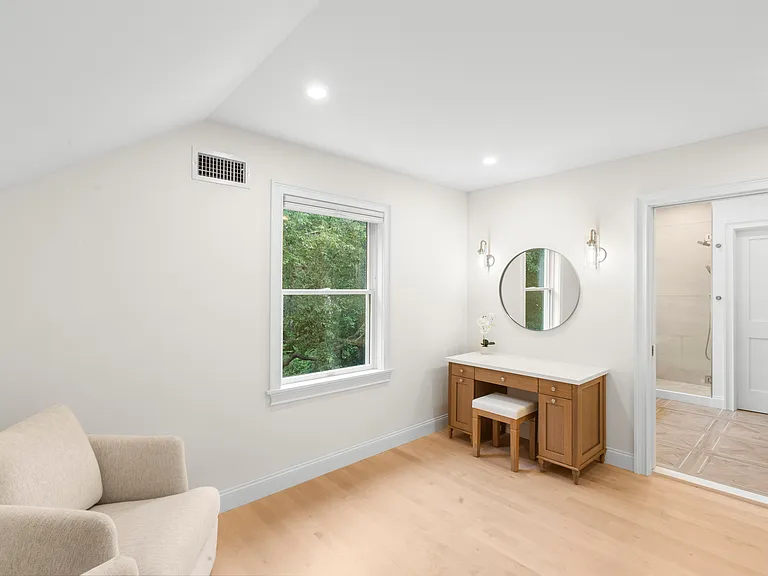 4 Bayberry Rd — Photo 19