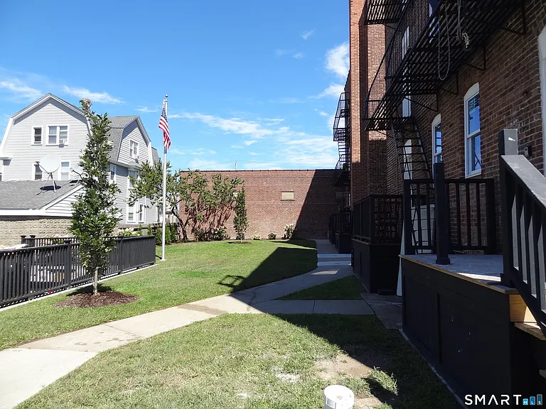 2806 Fairfield Ave #308 — Photo 18