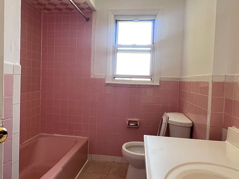 40 Bradley Ave #3 — Photo 6