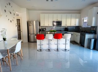 8090 Encanterra Rd, Spring valley, NV 89113