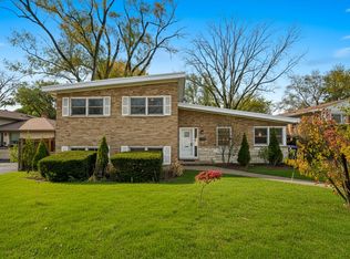 400 Locust Rd, Wilmette, IL 60091