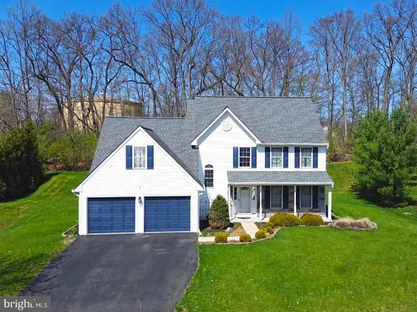 219 Berkshire Dr, Douglassville, PA 19518