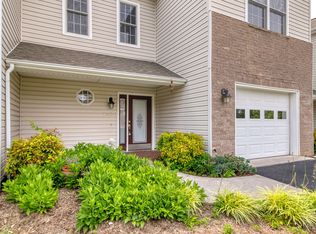 2630 Blossom Trl E, Blacksburg, VA 24060