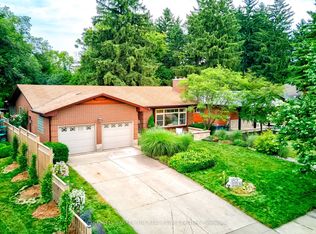 83 Inwood Cres, Kitchener, ON N2M 2L9