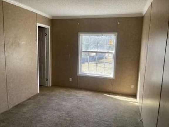 5th image of 10230 Laurie Ln