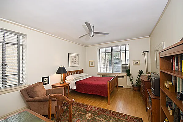 Sold by Bank Neary | media 1