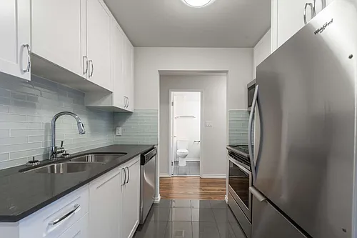 3220 Quadra St Photo 1