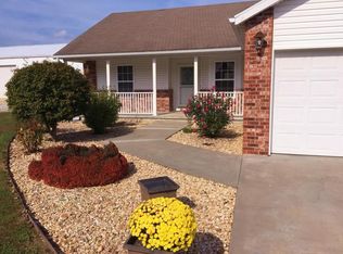 437 Nice Place Rd, Clever, MO 65631