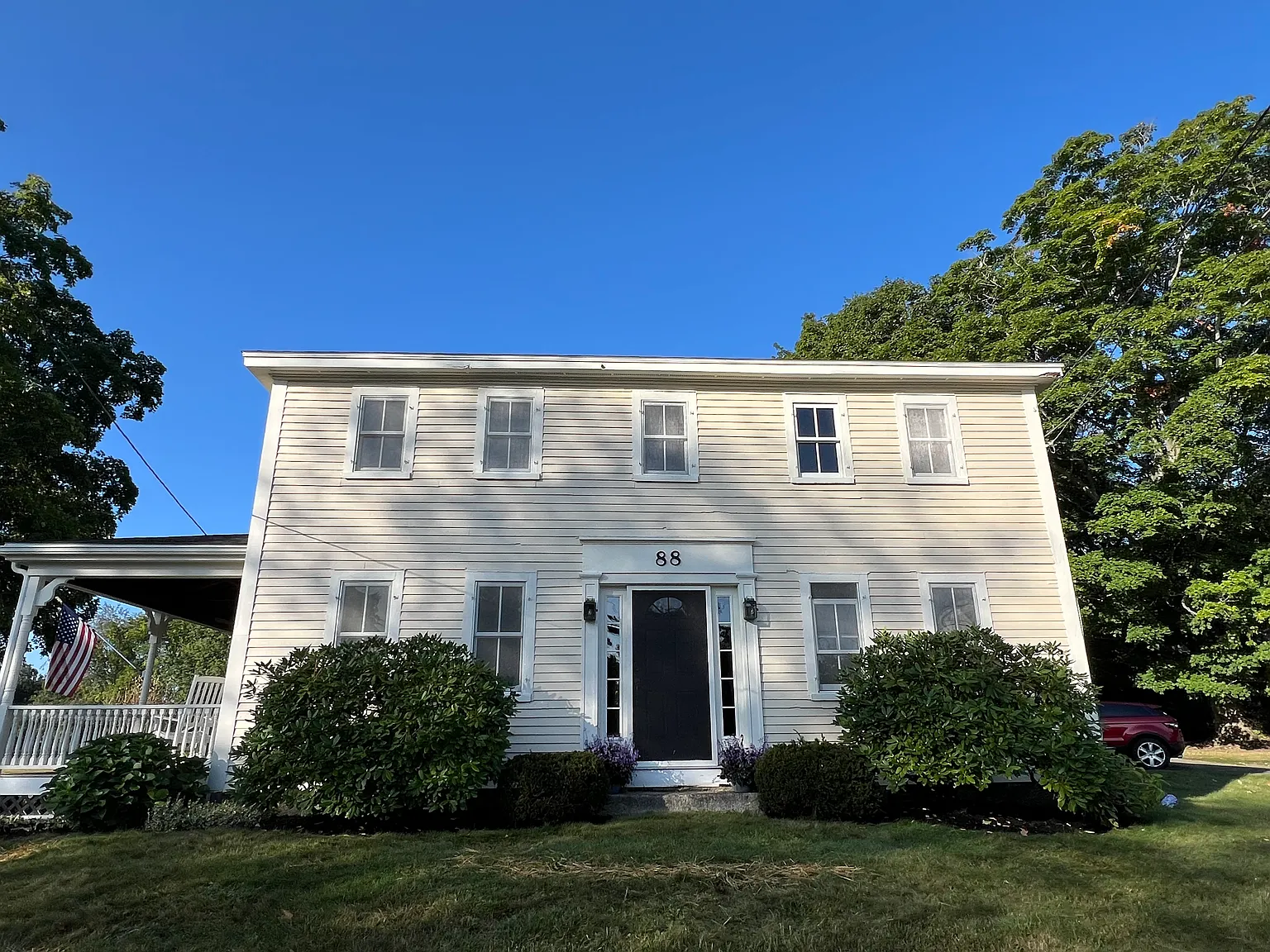 3 bed, 1952 sqft, $4,000 — Photo 2