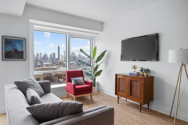 Sold by Compass | media 1