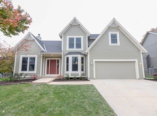 5922 W 152nd Ter, Overland Park, KS 66223