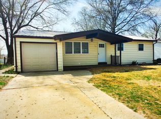 209 Harvest Dr, Saint Charles, MO 63304