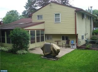1161 Darrah Rd, Warminster, PA 18974