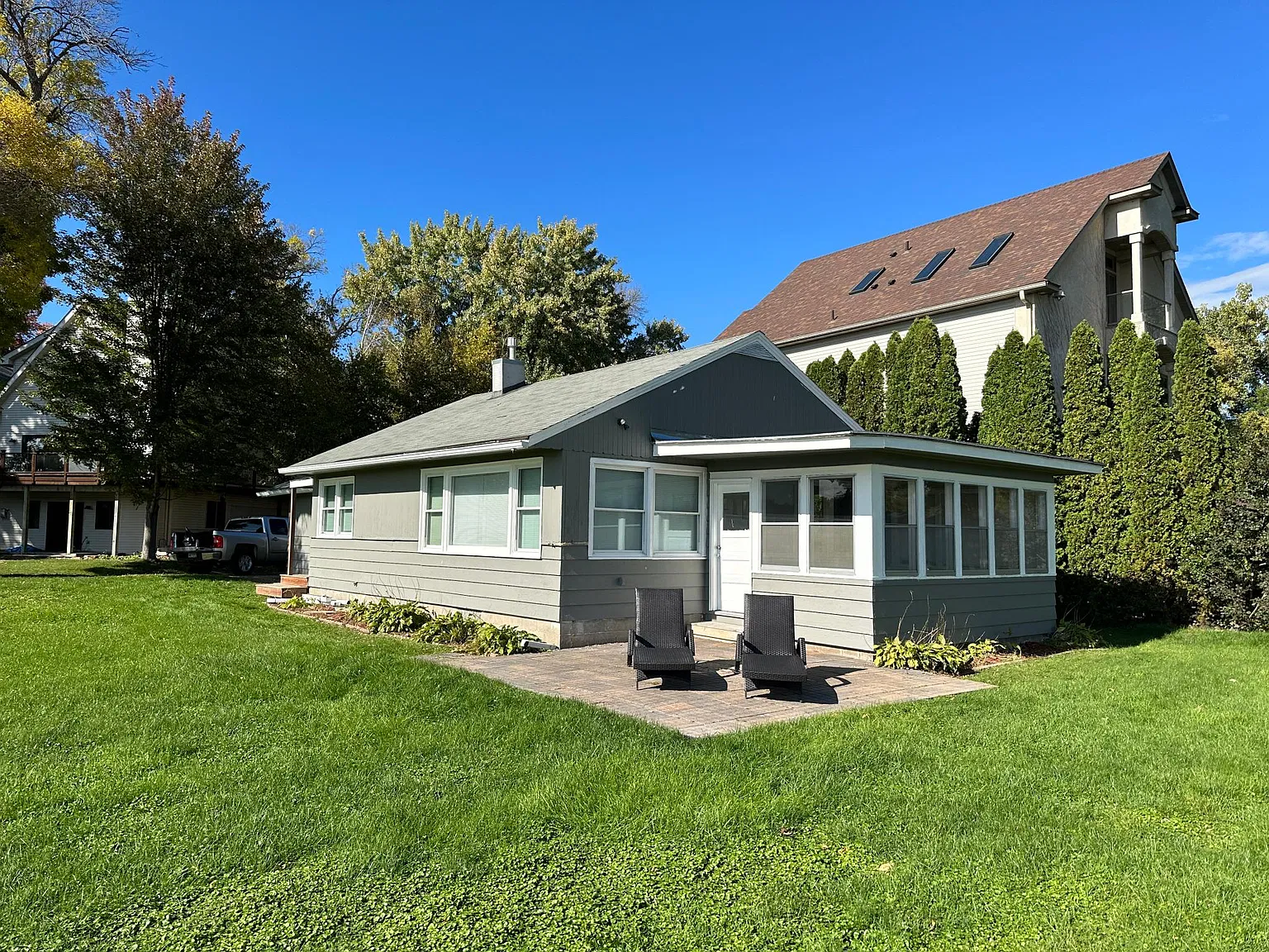 2352 Driftwood Ln — Photo 2