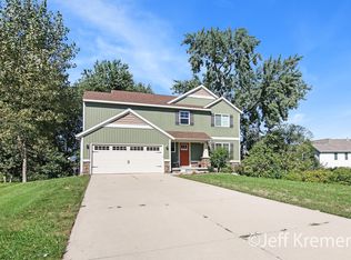 3005 Sandy Ct SW, Wyoming, MI