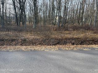 Eh 352 Royal Aberdeen Drivce, Hazleton, PA 18202