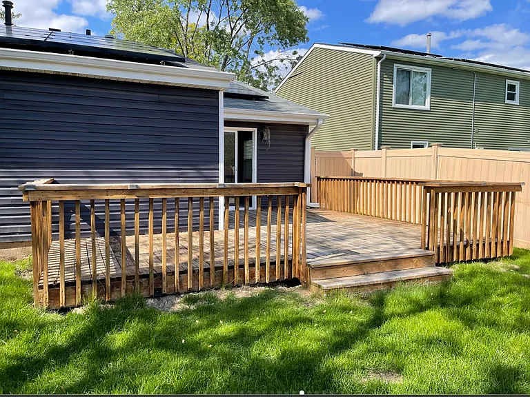 1083 Towner Dr — Photo 13