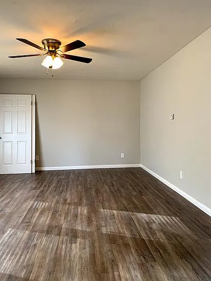2938 Elam Village Dr — Photo 6