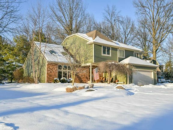 4th image of 680 Waxwing Ct