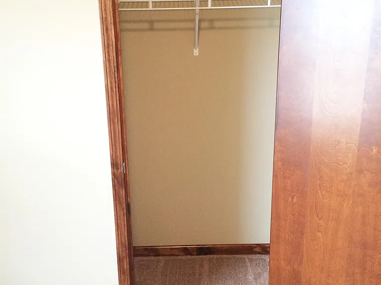 1350 El Camino Dr — Photo 14