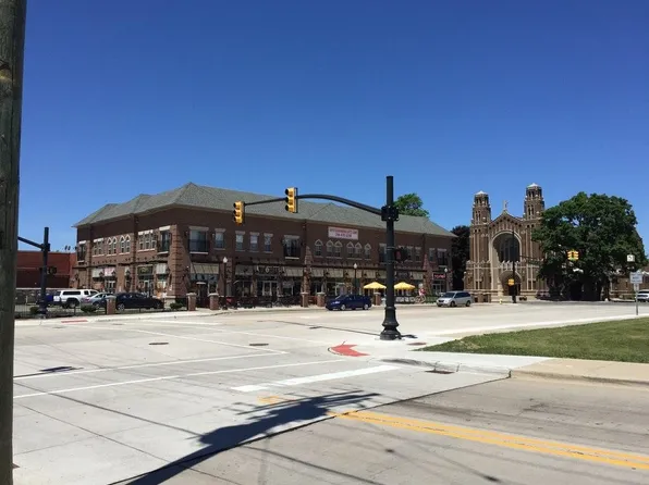 1008 S Military St, Dearborn, MI 48124